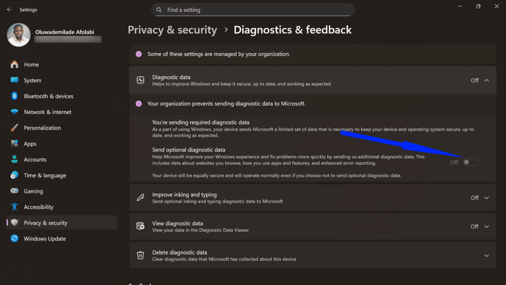 Windows Diagnostics & feedback settings with an arrow pointing to the toggle to disable optional diagnostic data.
