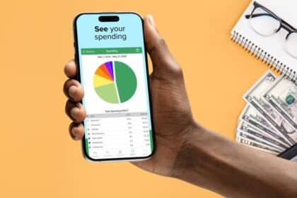 Best Free Expense Tracker Apps for iPhone & Android