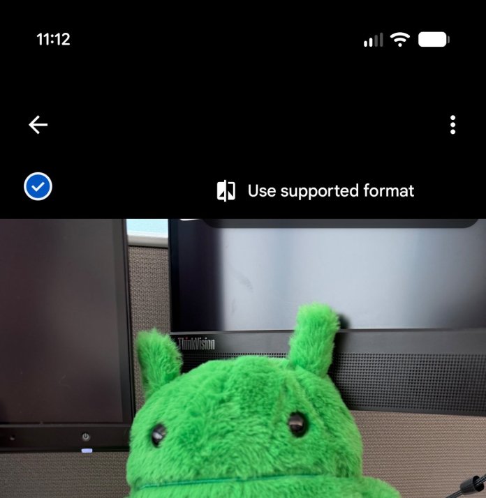 Photo Picker option to convert an HEIF image to JPEG in Android Canary 2610