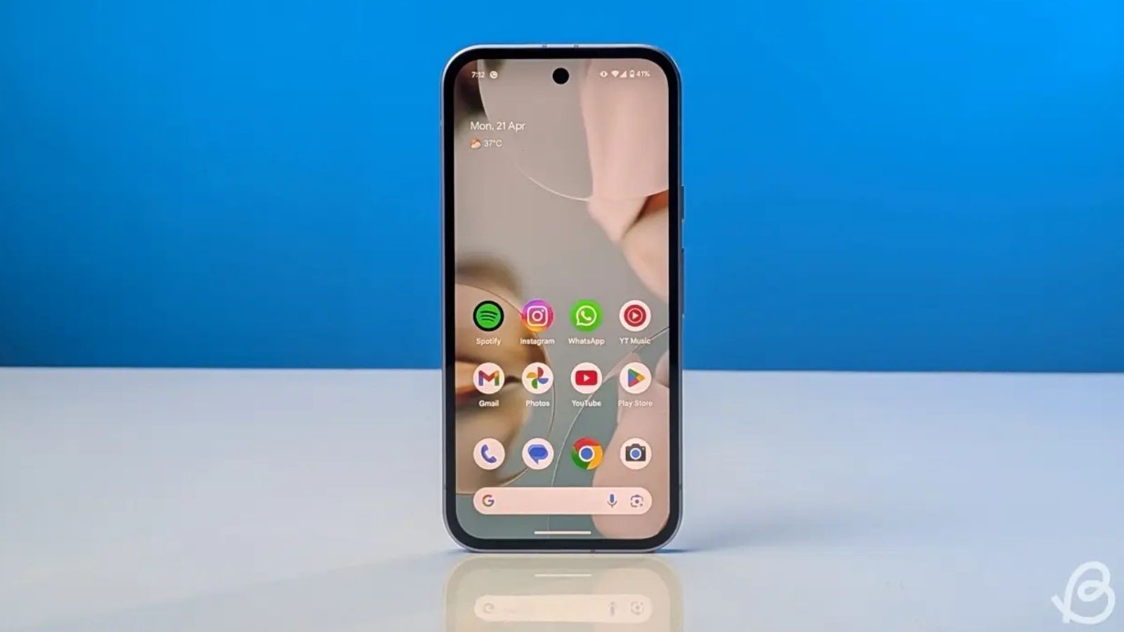 Google Pixel phone showing the Android home screen